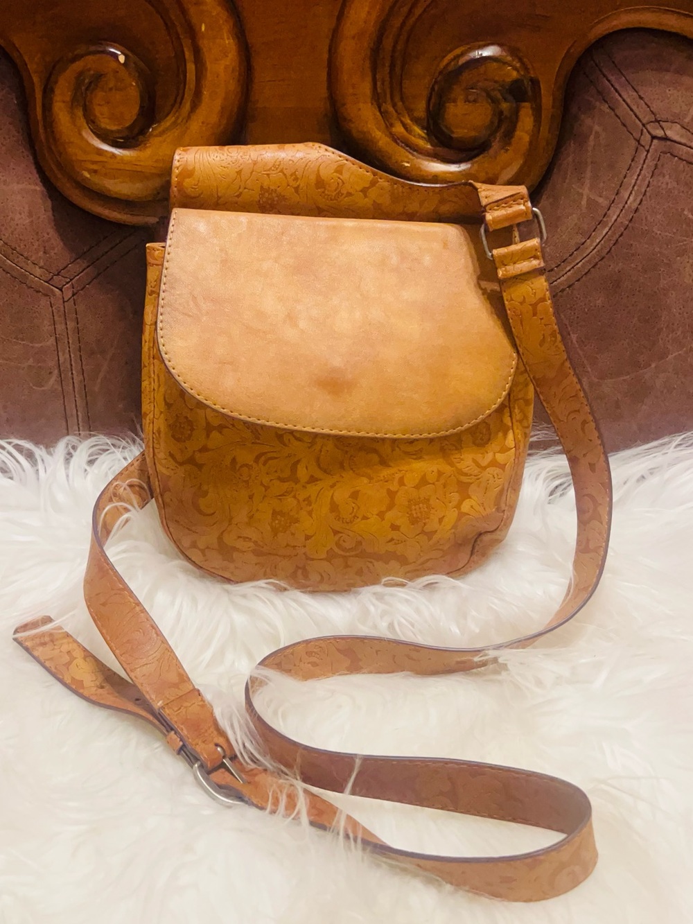 Vintage handmade Tan Leather Crossbody Bag